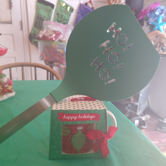 Holiday set - Picture 1 of 2